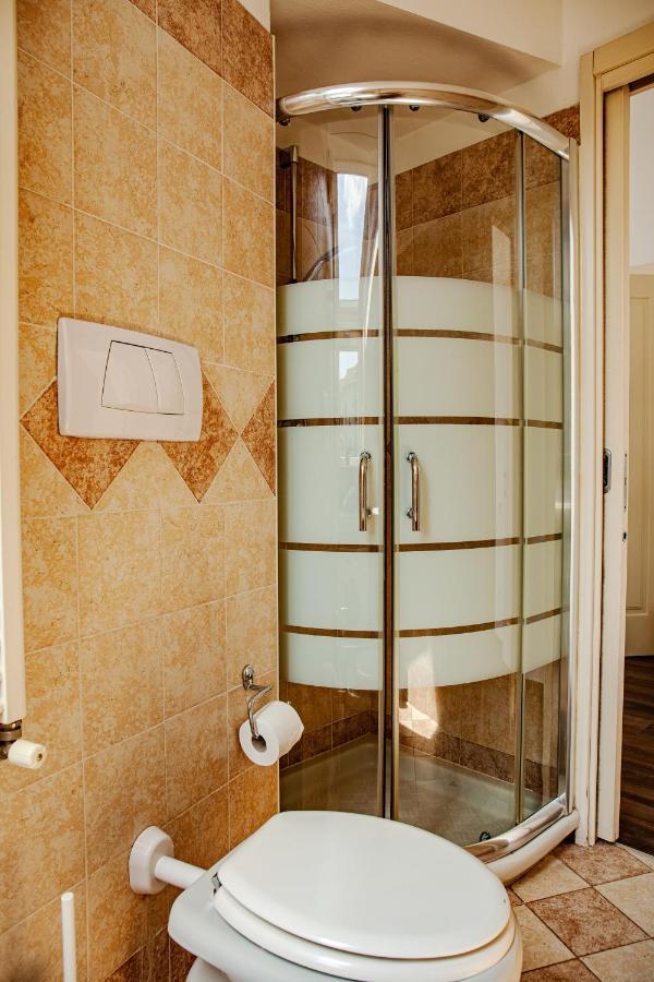 Apartmán Sunshine Raggio Di Sole Milán Exteriér fotografie